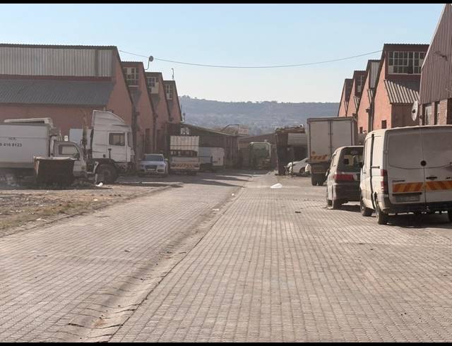 15,011M² BUILDING FOR SALE IN RIVERSIDE